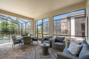 Spectacular 6 Bedroom 5 Bathroom House