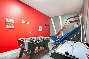 Spectacular 6 Bedroom 5 Bathroom House