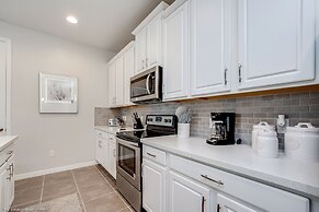 Spectacular 6 Bedroom 5 Bathroom House