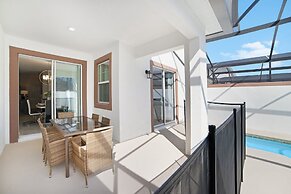 4 Bedroom Storey Lake Vacation Home