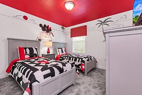 Family Friendly! 6bed 5Ba Villa with Pool