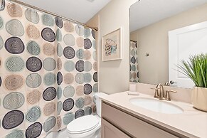 Family Friendly! 6bed 5Ba Villa with Pool