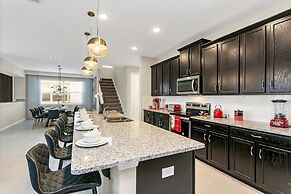 9 BD 6,5 BH Pool, Spa & Game Room