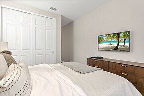 9 BD 6,5 BH Pool, Spa & Game Room