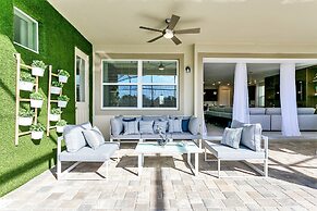 9 BD 6,5 BH Pool, Spa & Game Room