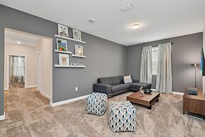 Edgy, Modern 6 Bed 5 Bath