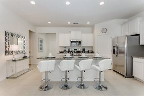 Exceptional 5 Bed 4,5 Ba Villa Gamerm