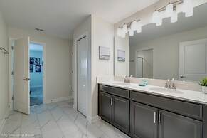 9 Bdrm5 Bathchampions Gate