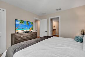 Storey Lake 9 BR Villa with Game Room