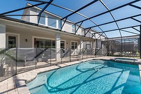 Edgy and Modern 7 Bed 5 Ba Villa Pool & Spa 1800saw