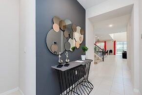 Edgy and Modern 7 Bed 5 Ba Villa Pool & Spa 1800saw