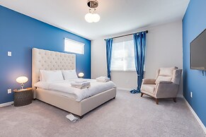 Edgy and Modern 7 Bed 5 Ba Villa Pool & Spa 1800saw