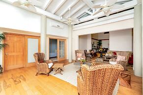 Ultimate 6 Bedroom 5 Bathroom On Bay Hill