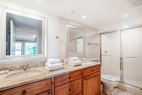 Ultimate 6 Bedroom 5 Bathroom On Bay Hill