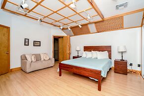 Ultimate 6 Bedroom 5 Bathroom On Bay Hill