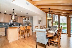 Ultimate 6 Bedroom 5 Bathroom On Bay Hill