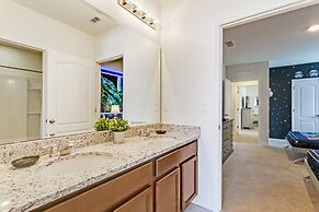 7 Bed 5 Ba Villa with Games, Pool & Spa