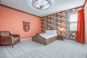 Exquisite 8 Bed Villa Pool & Spa, Movie Theater 1841c