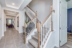 Phenomenal 8B 1810s Villa with Pool, Spa & Movie Theater