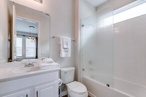 Phenomenal 8B 1810s Villa with Pool, Spa & Movie Theater