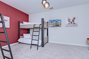 Phenomenal 8B 1810s Villa with Pool, Spa & Movie Theater