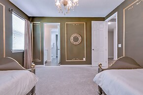 Phenomenal 8B 1810s Villa with Pool, Spa & Movie Theater