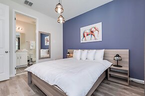 Phenomenal 8B 1810s Villa with Pool, Spa & Movie Theater