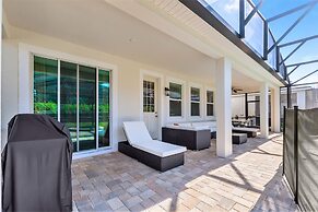 Phenomenal 8B 1810s Villa with Pool, Spa & Movie Theater