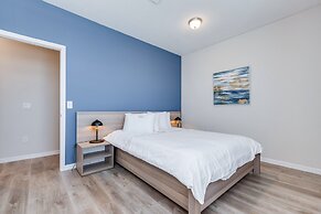 Phenomenal 8B 1810s Villa with Pool, Spa & Movie Theater