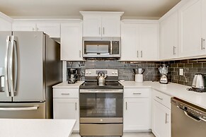 3 Bedroom Condo @ Storey Lake