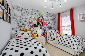 6bed 4Ba Villa Game Room Pool Spa