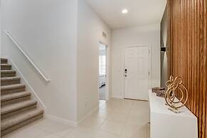 6bed 4Ba Villa Game Room Pool Spa