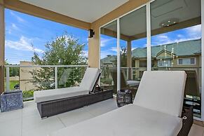 Amazing 3 Bedroom Magic Village Townhome 7607re