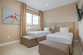 Amazing 3 Bedroom Magic Village Townhome 7607re