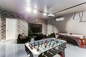 This Dream 6 Bdrm, 5 BA Home