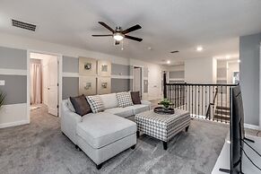 8 Bed 5 Ba Villa with Games, Pool & Spa