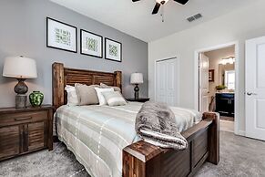 8 Bed 5 Ba Villa with Games, Pool & Spa