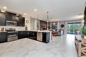 8 Bed 5 Ba Villa with Games, Pool & Spa