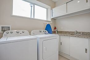 Modern Magic Village Resort Townhouse 7620