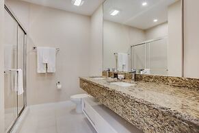 Modern Magic Village Resort Townhouse 7620