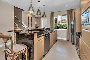 Modern Magic Village Resort Townhouse 7620