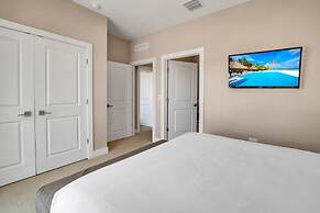 Modern Magic Village Resort Townhouse 7620
