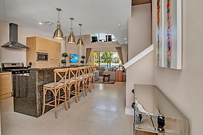 Modern Magic Village Resort Townhouse 7620