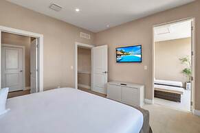 Modern Magic Village Resort Townhouse 7620