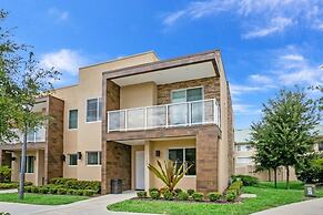 Modern Magic Village Resort Townhouse 7620