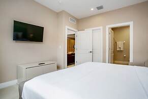 Modern Magic Village Resort Townhouse 7620