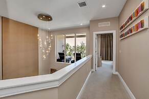 Modern Magic Village Resort Townhouse 7620