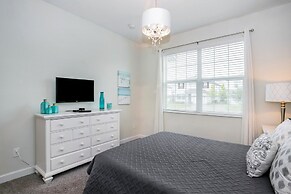 5 Bed 4 Ba Villa with Game Room, Pool & Spa