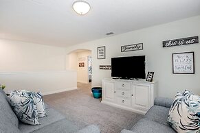 5 Bed 4 Ba Villa with Game Room, Pool & Spa