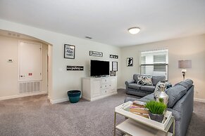 5 Bed 4 Ba Villa with Game Room, Pool & Spa